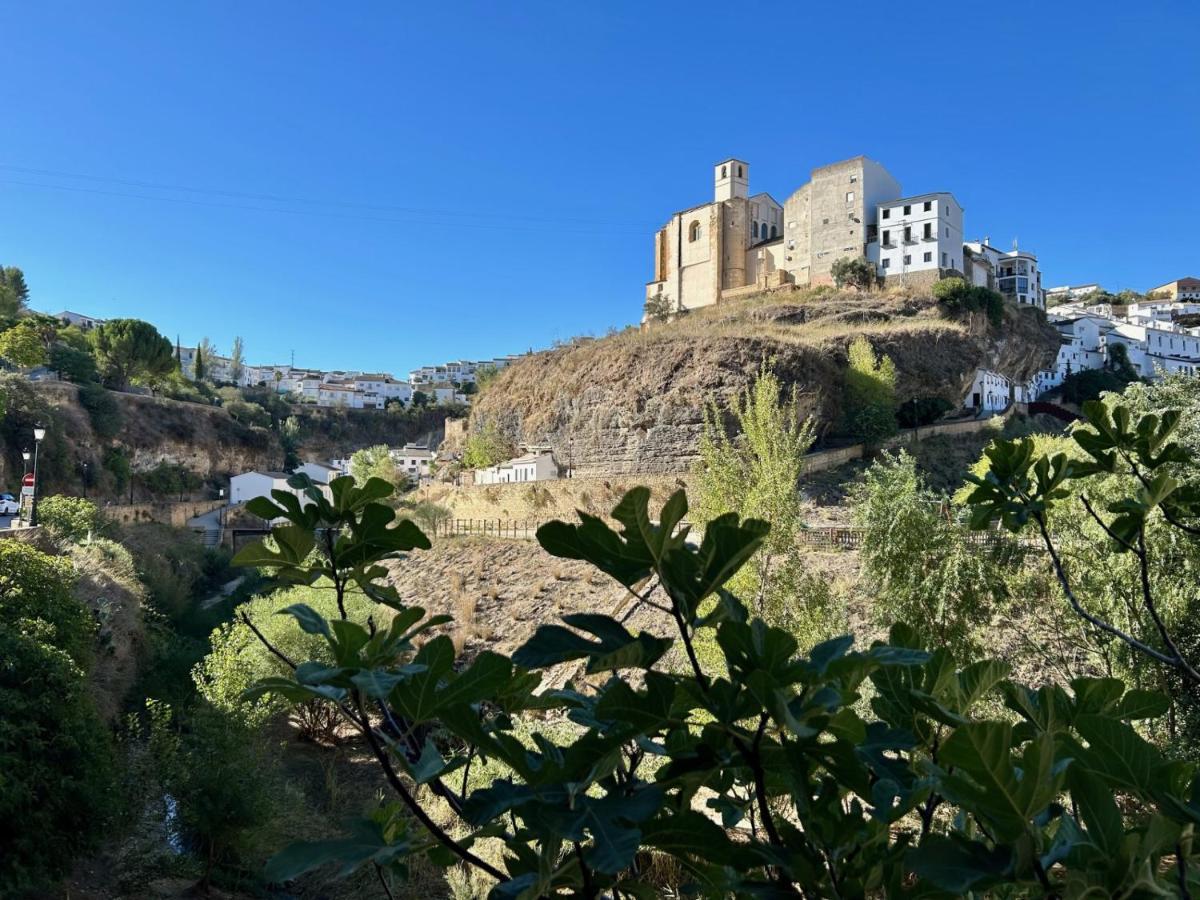 Casa Cueva Sol Y Luna Setenil Setenil De Las Bodegas Luaran gambar